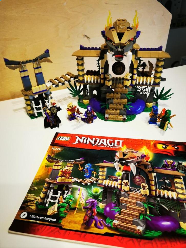 LEGO Ninjago – Enter the Serpent (70749) – 2015, Kinderen en Baby's, Speelgoed | Duplo en Lego, Zo goed als nieuw, Lego, Complete set