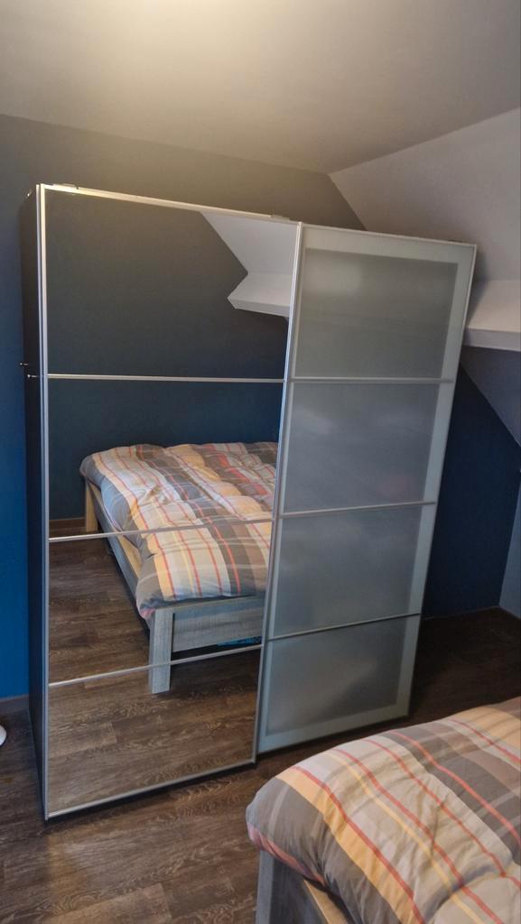 Ikea kleerkast - mag snel weg, Huis en Inrichting, Kasten | Kleerkasten, Gebruikt, 200 cm of meer, 100 tot 150 cm, 50 tot 75 cm