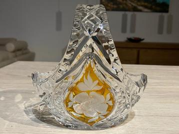 Hoogwaardige Kristallen Amberkleurige Fruitmand Met Draagarm beschikbaar voor biedingen