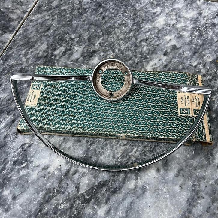 VW Kever Karmann Ghia Claxonring 60-61 Alleen, Auto diversen, Auto-accessoires, Gebruikt, Verzenden