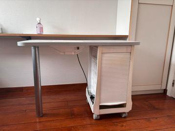 Table Onglerie, Enlèvement, Comme neuf