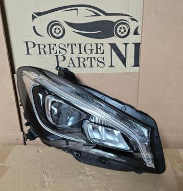 Koplamp Mercedes CLA W117 Facelift LED Rechts A1178206861 disponible aux enchères