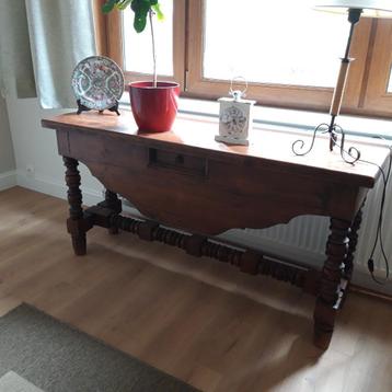 consoletafel in volle eik, met één schuif beschikbaar voor biedingen