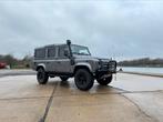 | VERKOCHT |       Land Rover Defender 110 7zit met Airco, Auto's, Land Rover, Stof, Zwart, 7 zetels, 4x4