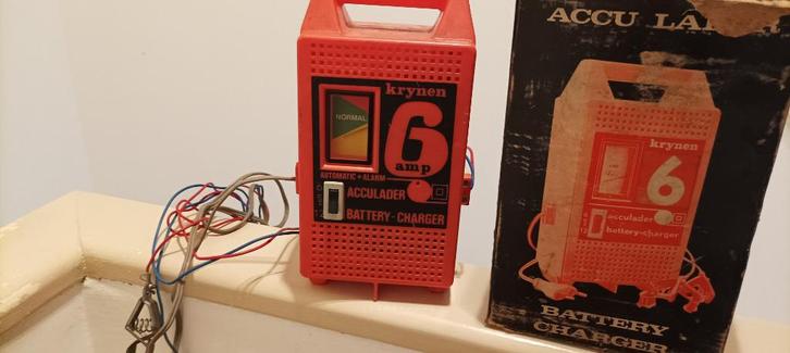 vintage ancien rechargeur batterie auto 6 amp -  6/12v, Autos : Pièces & Accessoires, Batteries & Accessoires, Utilisé, Enlèvement ou Envoi