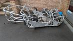 piece buggy pgo 250, Motoren, 250 cc, 11 kW of minder, 1 cilinder
