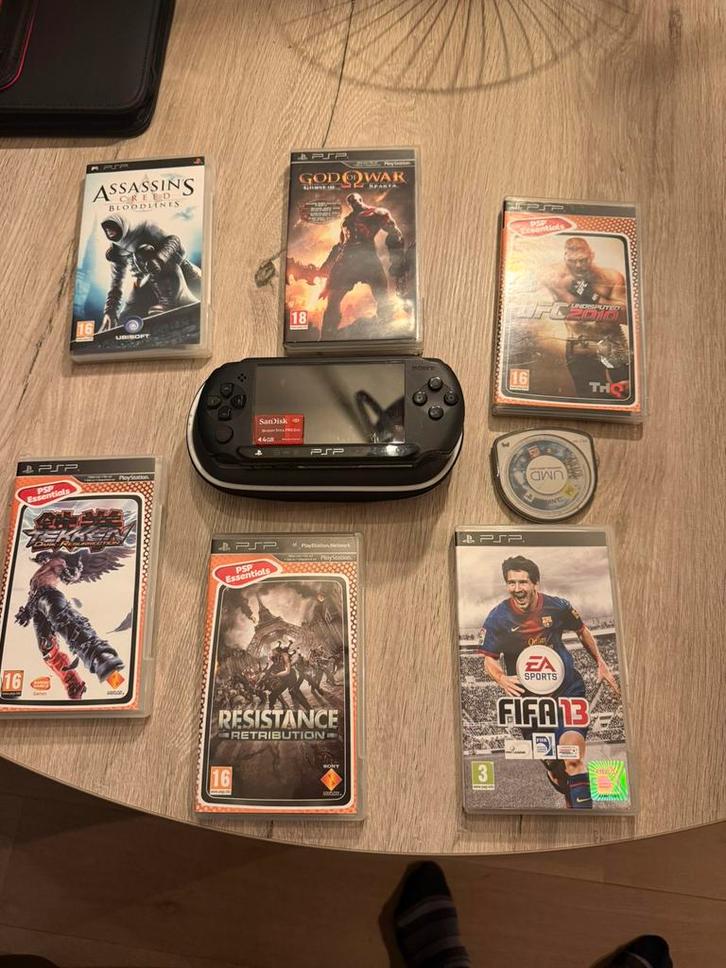 PSP + 7 games, Consoles de jeu & Jeux vidéo, Consoles de jeu | Sony PSP, Utilisé, PSP, Noir, Avec jeux, Enlèvement