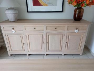 Dressoir  beschikbaar voor biedingen