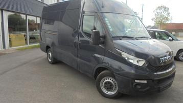 IVECO DAILY 35S16 - L3H2 - AIRCO - TREKHAAK beschikbaar voor biedingen