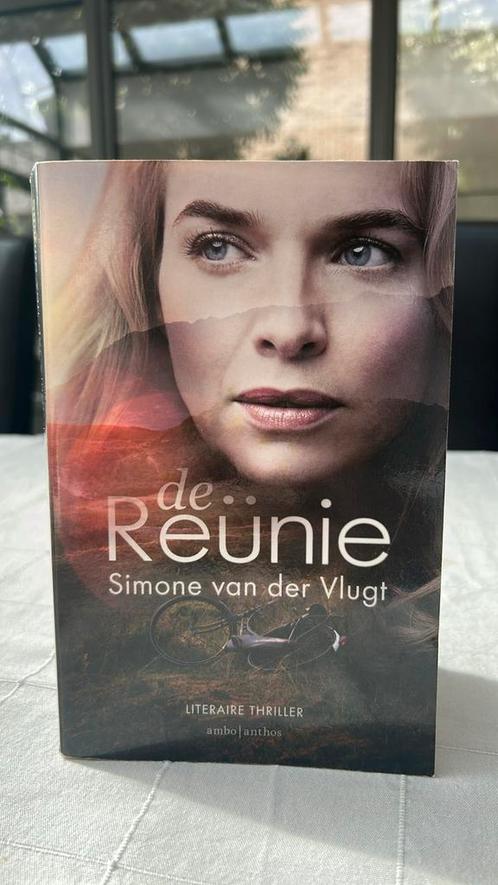 Simone van der Vlugt - De reünie, Boeken, Thrillers, Zo goed als nieuw, Ophalen of Verzenden