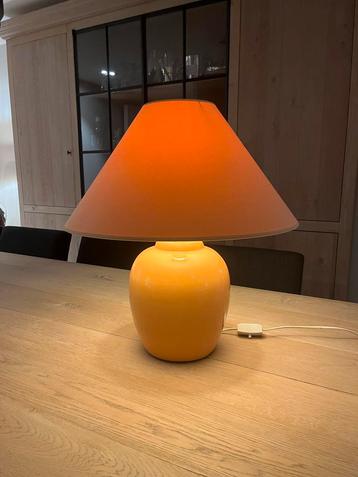 Lamp beschikbaar voor biedingen