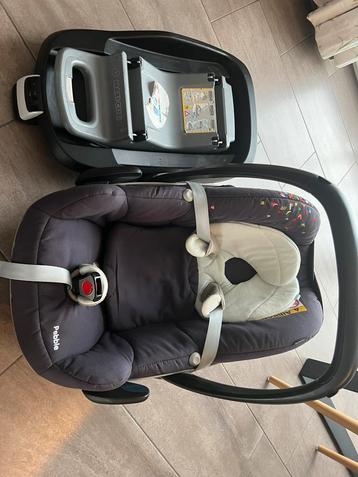 Maxi cosy peeble et base isofix (+ housse été Little dutch)