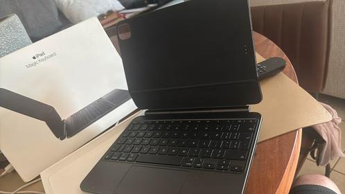 Apple Magic Keyboard, Computers en Software, Chromebooks, Zo goed als nieuw, Qwerty, Ophalen