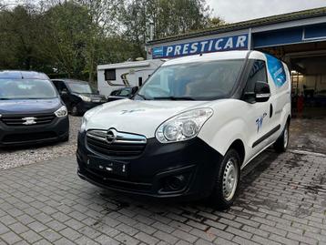 Opel Combo van beschikbaar voor biedingen