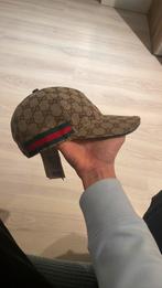 Gucci pet classic beige, Ophalen of Verzenden, Gucci, Pet, 57 cm (M, 7⅛ inch) of minder