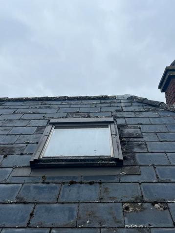 Velux 78x98 met gootstukken voor leien beschikbaar voor biedingen