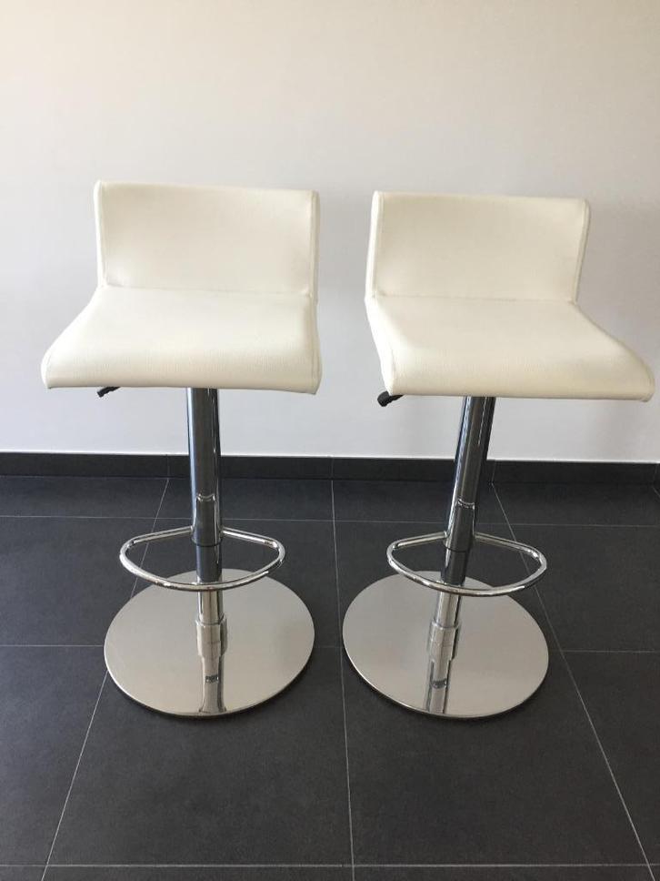 2 barkrukken (draaibaar + in hoogte verstelbaar) 100€, Huis en Inrichting, Barkrukken, In hoogte verstelbaar, Draaibaar, Ophalen