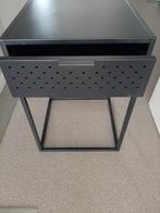 METALEN NACHTKASTJE   €20   zo goed als nieuw, Huis en Inrichting, Slaapkamer | Nachtkastjes, Ophalen, Minder dan 45 cm, Metaal of Aluminium