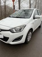 Hyundai i20 1.1 2014, Auto's, Hyundai, Voorwielaandrijving, Euro 5, Stof, Wit