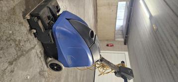 poetsmachine  beschikbaar voor biedingen