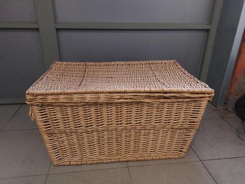 Rieten kist, Huis en Inrichting, Woonaccessoires | Kisten, Ophalen