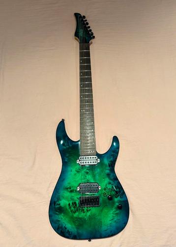 Schecter C-7 Pro Aqua Burst beschikbaar voor biedingen