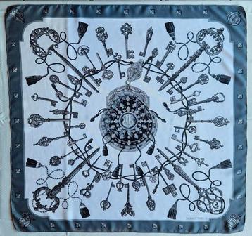 Foulard carré vintage Hermès 100 % soie, Enlèvement ou Envoi, Comme neuf