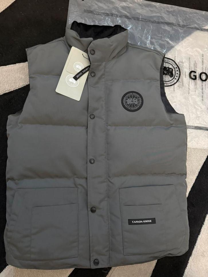 Canada Goose jas zonder mouwen — nieuw — geverifieerd Vinted, Kleding | Heren, Bodywarmers, Zo goed als nieuw, Grijs, Ophalen of Verzenden