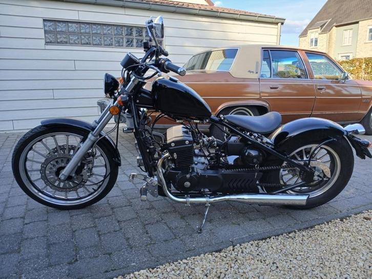 regal raptor 350 bobber, Motoren, Motoren | Overige merken, Particulier, Chopper, 12 t/m 35 kW, 2 cilinders, Minimaal motorrijbewijs A2