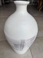 GILDE vaas             als nieuw, 50 tot 75 cm, Wit, Aardewerk of Porselein, Ophalen of Verzenden