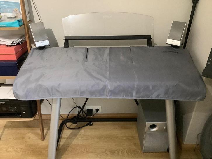 Yamaha Tyros 3 XXL, Muziek en Instrumenten, Keyboards, Zo goed als nieuw, 61 toetsen, Yamaha, Met standaard, Midi-aansluiting