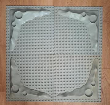 4 plaques base lunaire Lego. beschikbaar voor biedingen