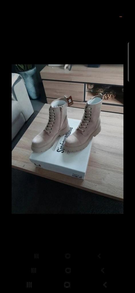 Nieuw in alle maten , echt leer, Kleding | Dames, Schoenen, Nieuw, Sneakers, Ophalen of Verzenden