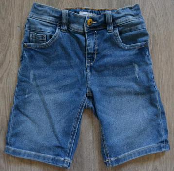 Jeansshorten maat 134 beschikbaar voor biedingen