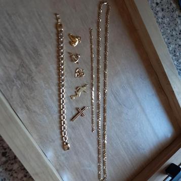 lot fantasiejuwelen, armband, ketting van goede kwaliteit, beschikbaar voor biedingen