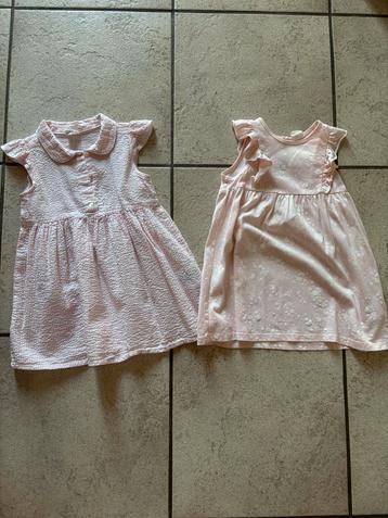 2 roze kleedjes beschikbaar voor biedingen