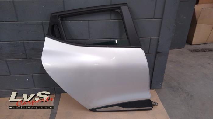 Portier 4Deurs rechts-achter van een Renault Clio (TE069), Auto-onderdelen, Carrosserie, Deur, Renault, Gebruikt, 3 maanden garantie