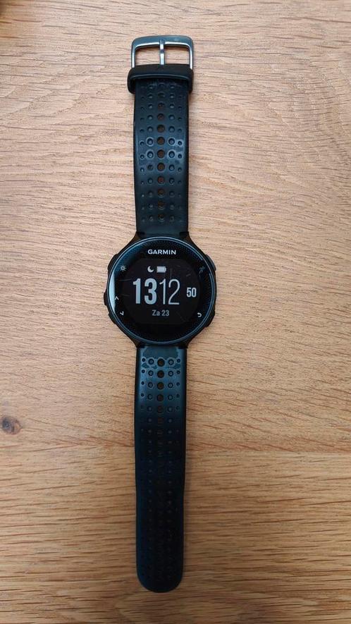Garmin Forerunner 235, Handtassen en Accessoires, Sporthorloges, Zo goed als nieuw, GPS, Hartslag, Ophalen of Verzenden