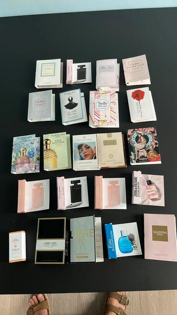 Lot de 22 parfums beschikbaar voor biedingen