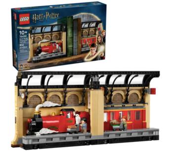 LEGO Harry Potter Boekensteun: De Zweinstein Express  beschikbaar voor biedingen