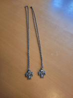 2 pendentifs religieux, Collections, Religion, Comme neuf, Bijoux, Enlèvement ou Envoi, Christianisme | Catholique