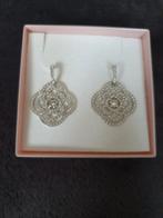 Oorbellen van Swarovski, Handtassen en Accessoires, Oorbellen, Hangers, Ophalen of Verzenden, Zo goed als nieuw, Zilver