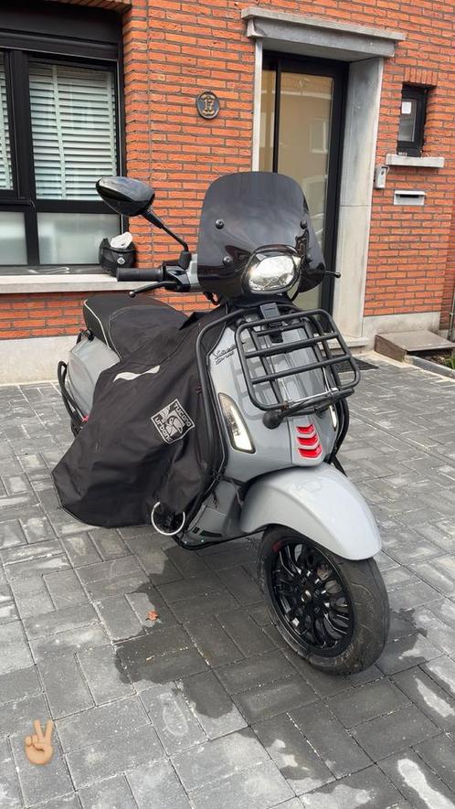 Vespa sprint Nardo Grey 50cc – Bj 2019 – Slechts 11.xxx km, Fietsen en Brommers, Scooters | Vespa, Zo goed als nieuw, Klasse A (25 km/u)