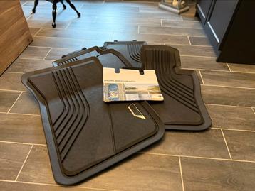 Jeu de tapis de sol tout temps pour BMW F40 et F44 beschikbaar voor biedingen