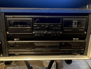 2x Technics CD Speler SL-PF390 (1x werkend, 1 defect) beschikbaar voor biedingen