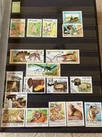 Postzegelalbum met 817 dierenpostzegels, Ophalen of Verzenden