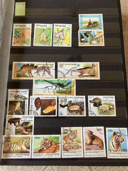 Postzegelalbum met 817 dierenpostzegels, Timbres & Monnaies, Timbres | Albums complets & Collections, Enlèvement ou Envoi