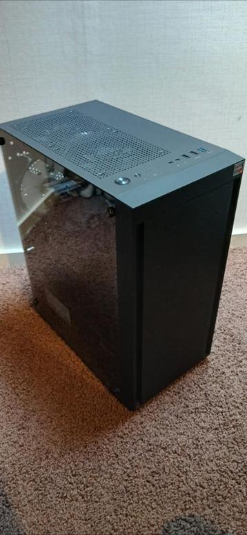 Game pc beschikbaar voor biedingen