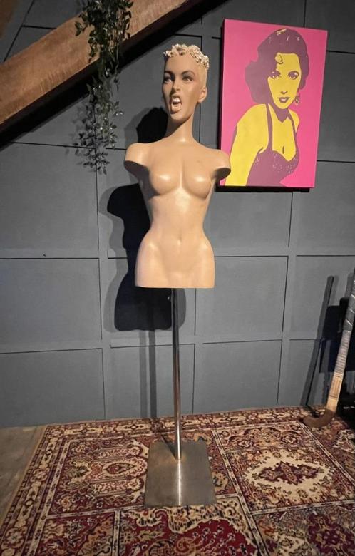 Vintage 80s etalagepop, Antiek en Kunst, Curiosa en Brocante, Ophalen