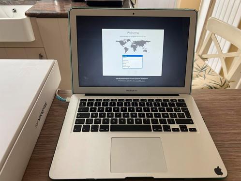 MacBOOK Air  13.3 Model A1466 in nieuwe staat, Computers en Software, Apple Macbooks, Zo goed als nieuw, MacBook, 13 inch, 2 tot 3 Ghz